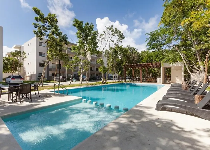 Family Retreat For 8 300 Mb 2 Gyms 6 Pools
