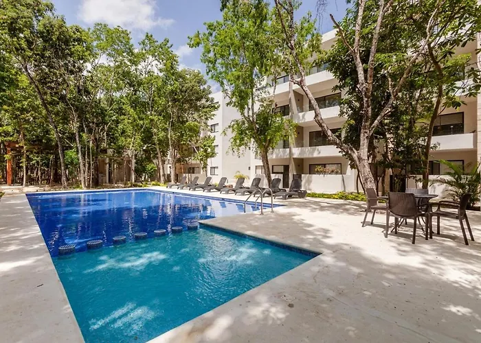 Family Retreat For 8 300 Mb 2 Gyms 6 Pools *