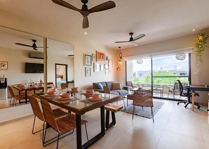 Family Retreat For 8 300 Mb 2 Gyms 6 Pools * Playa del Carmen
