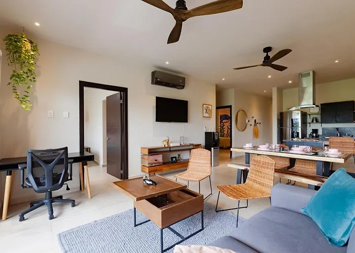 Holiday home Family Retreat For 8 300 Mb 2 Gyms 6 Pools
