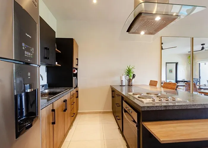 Holiday home Family Retreat For 8 300 Mb 2 Gyms 6 Pools