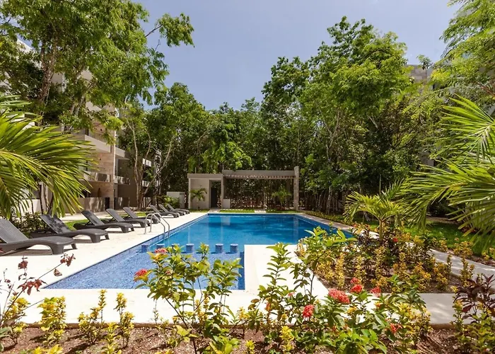 Family Retreat For 8 300 Mb 2 Gyms 6 Pools *