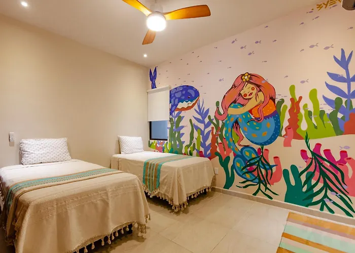 Family Retreat For 8 300 Mb 2 Gyms 6 Pools Holiday home Playa del Carmen
